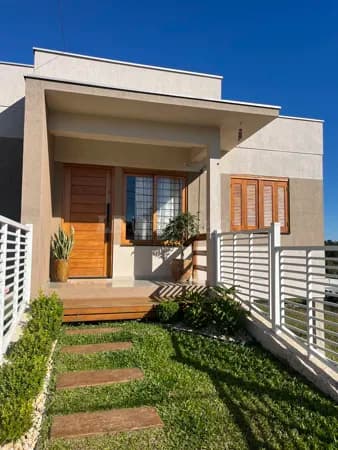 Casa em Mato Leitão - Centro