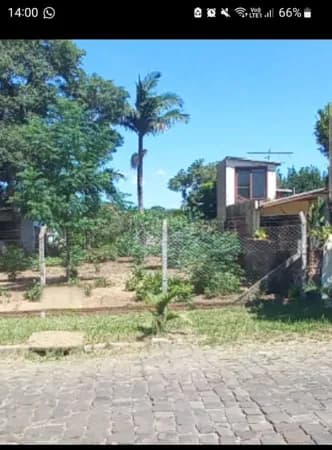 Terreno grande medindo 11x55 metros, bem localizado.