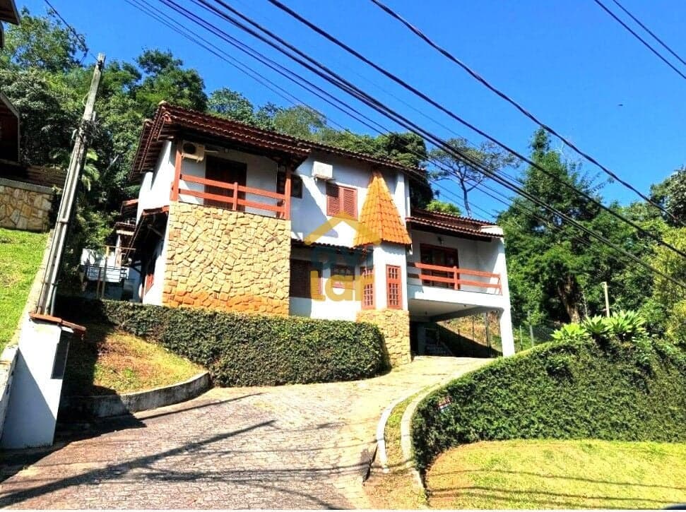 Casa Sobrado à venda em Valinhos