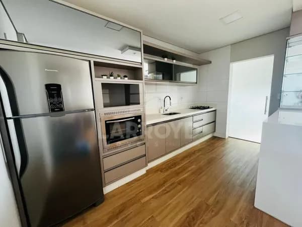Apartamento à venda no Edifício Monte Lugano