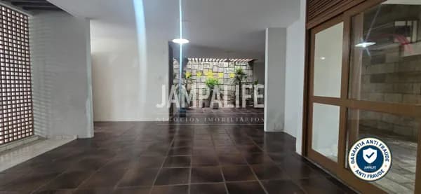 Casa com mais 200m² de área construida, 3 suítes no Manaíra - João Pessoa