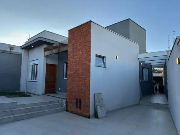 Casa em Varginha - Porto Real