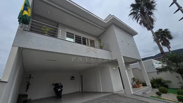 Belíssima Casa Alto Padrão em Pedra Branca, Palhoça/SC