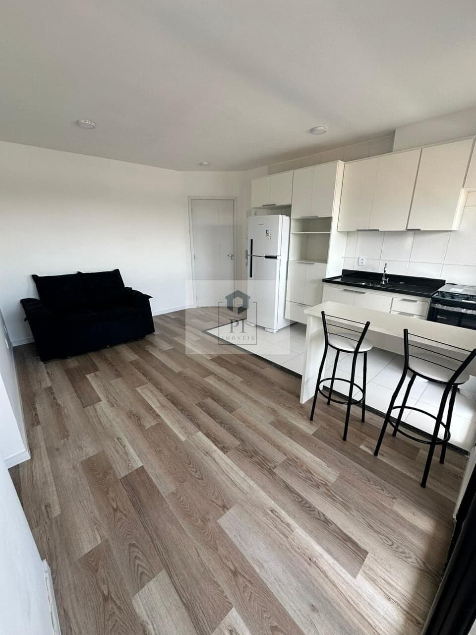 Apartamento P/ Alugar em Frente da Estação