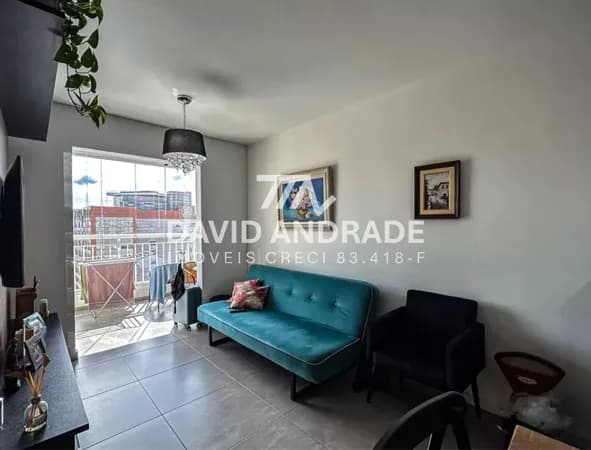 Belíssimo apartamento com 68m², próximo ao metrô, 3 dormitórios, ampla varanda, amplo living e áreas de lazer