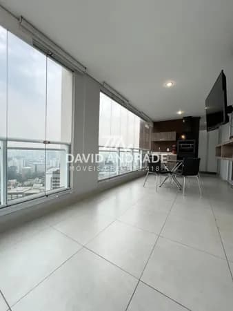 Belíssimo apartamento com 70m2, 2 vagas, ampla varanda com churrasqueira, andar alto e lazer completo