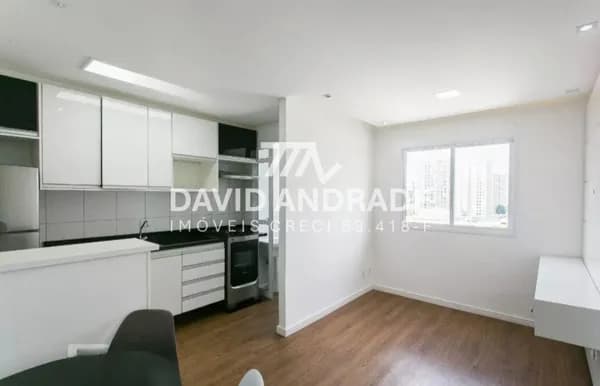 Belíssimo apartamento com 33m², próximo ao metrô, mobiliado, 1 dormitório, armários embutidos, amplo living e área de lazer