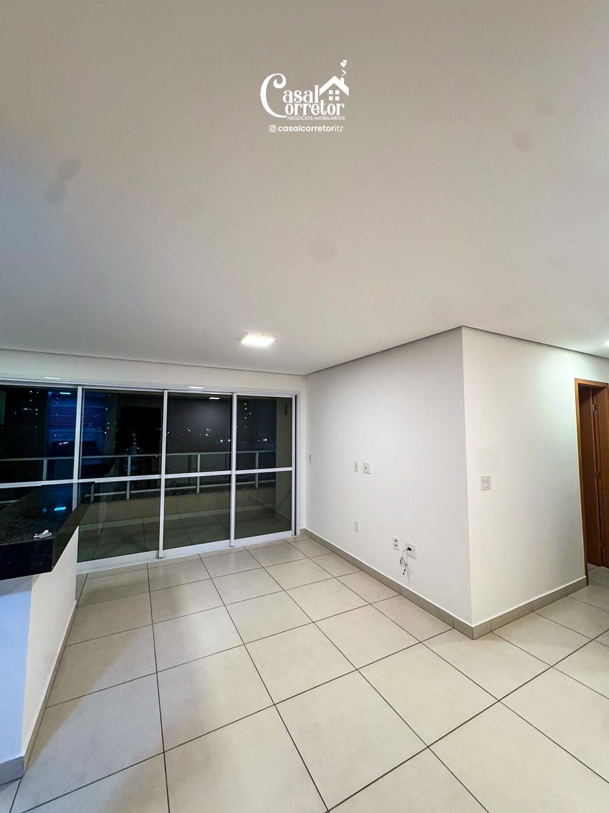Apartamento com 2 quartos semi-mobiliado no Bairro Três Poderes