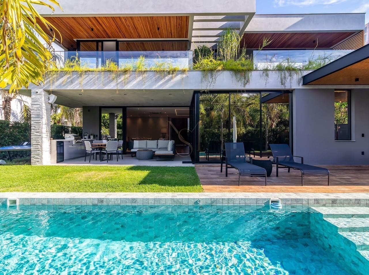 Casa Alto Padrão em Jurerê Internacional, Florianópolis/SC