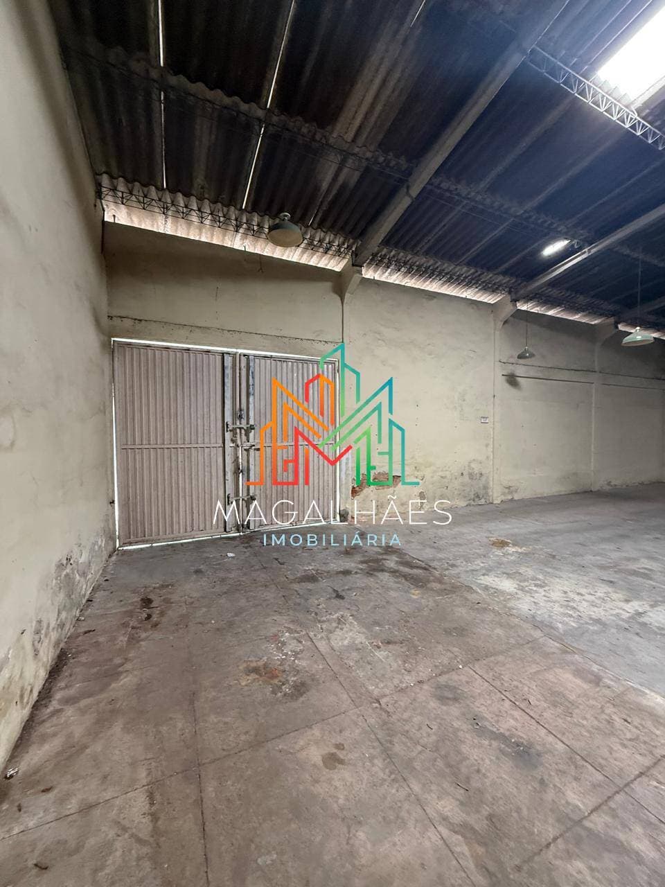 GALPÃO COMERCIAL COM 1.000M² PARA LOCAÇÃO EM CARUARU