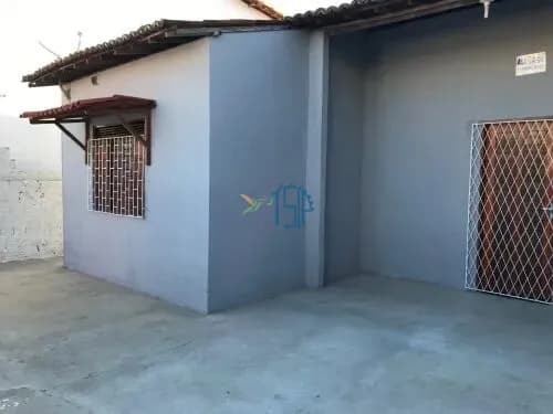 CASA 3 QUARTOS, AMPLA, VENTILADA E COM QUINTAL | PRÓXIMA À AV. POMPEIA E PARTAGE SHOPPING
