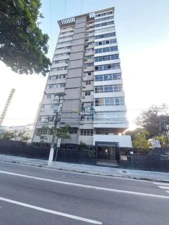 APARTAMENTO À VENDA EM PETRÓPOLIS – NATAL/RN | 4 QUARTOS, 2 SUÍTES E 260M²