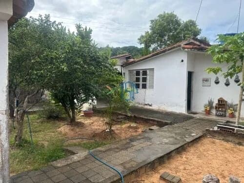 CASA À VENDA NO PITIMBU – 405m² | 3 QUARTOS | R$ 300 MIL