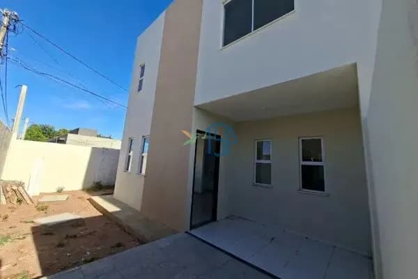 CASA DUPLEX COM 2 QUARTOS E 1 SUÍTE EM CAJUPIRANGA – PARNAMIRIM/RN