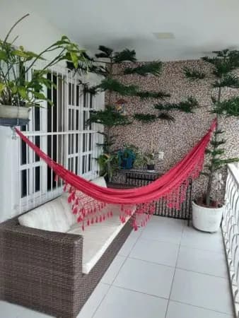 CASA DUPLEX À VENDA NAS ROCAS – AMPLO IMÓVEL COM ÁREA DE LAZER EM NATAL/RN