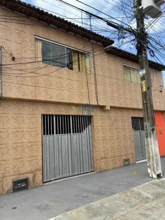 Duas casas em uma / cada na zona norte próximo ao norte shopping / casa território e outra 1andar