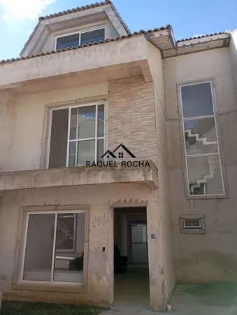 SOBRADO TRIPLEX NO UBERABA DE CIMA