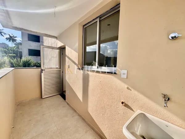 Apartamento com varanda