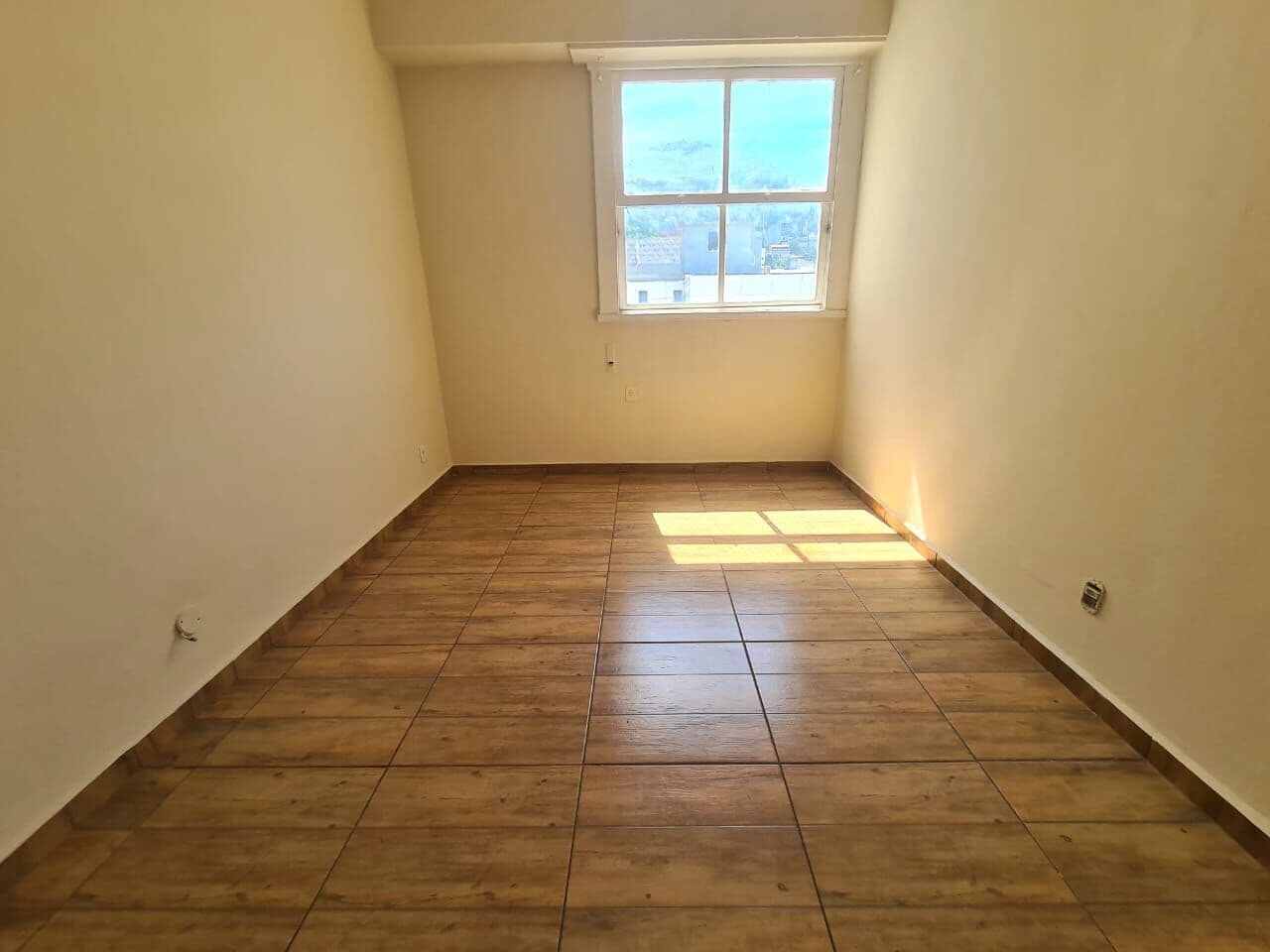 Sala e quarto no Catete