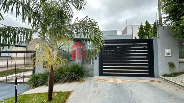 Casa em Umuarama - Jardim Yoshi