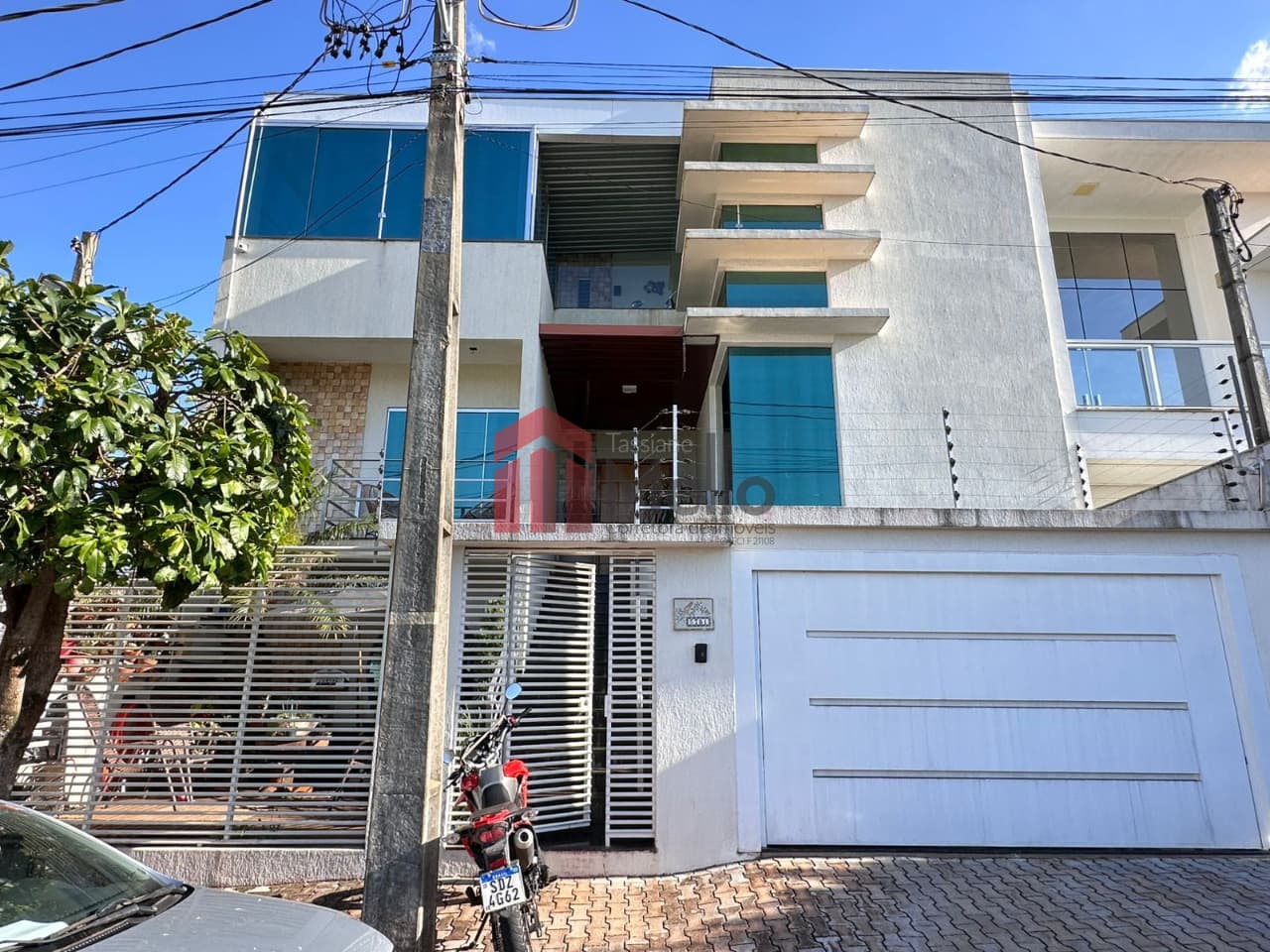 Sobrado em Umuarama - Jardim Tupã