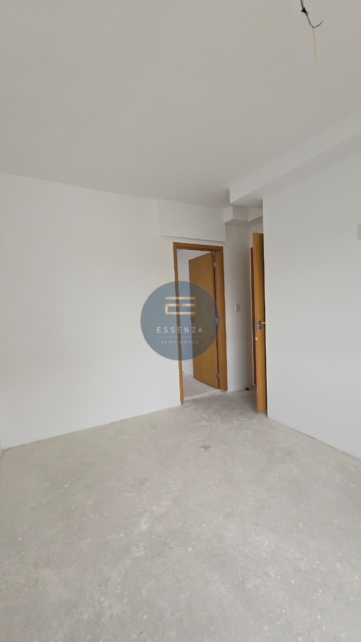 Apartamento no Contrapiso a Venda no Condomínio Vallis Residencial