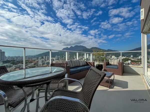 Apartamento Cobertura Duplex no Jaraguá Esquerdo