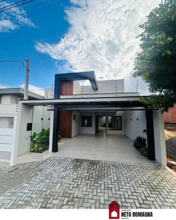 Fachada imponente e acabamento de alto padrão