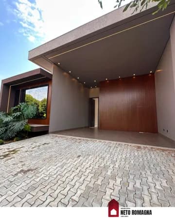 Casa Alto Padrão Semi-mobiliada