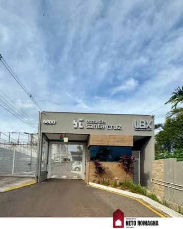 Condomínio com ampla área de lazer