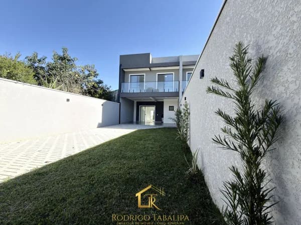 SOBRADO COM 4 QUARTOS E AMPLO TERRENO NO CIDADE JARDIM – SÃO JOSÉ DOS PINHAIS