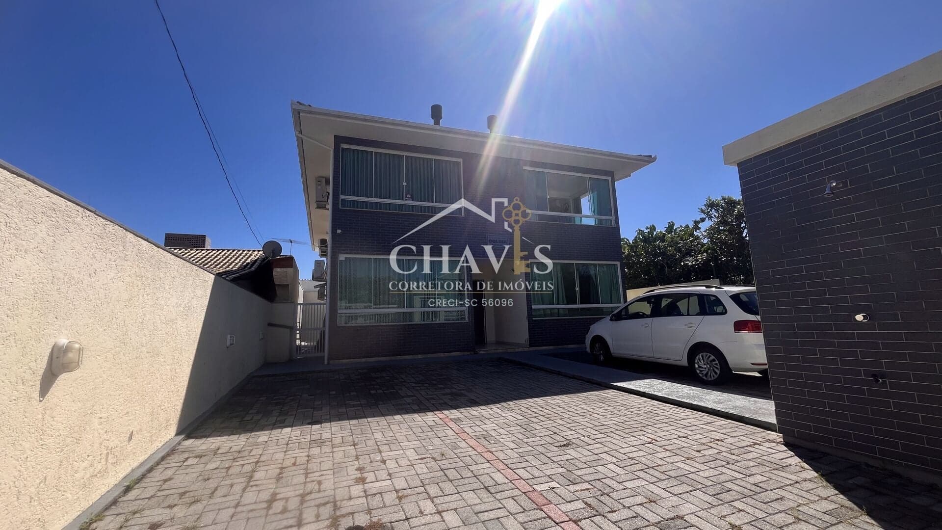 Apartamento mobiliado com 2 dormitórios (1 Suíte) e vista para o mar na Praia do Sonho, Palhoça - SC