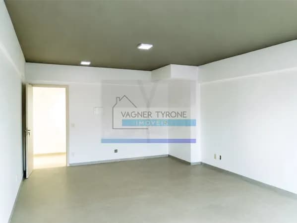 Sala Comercial à Venda no Condomínio Vintage Offices – Granja Viana