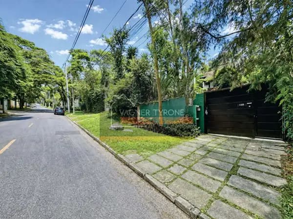 Casa Rústica Exclusiva para locação no Condomínio Chácara São João – Granja Viana