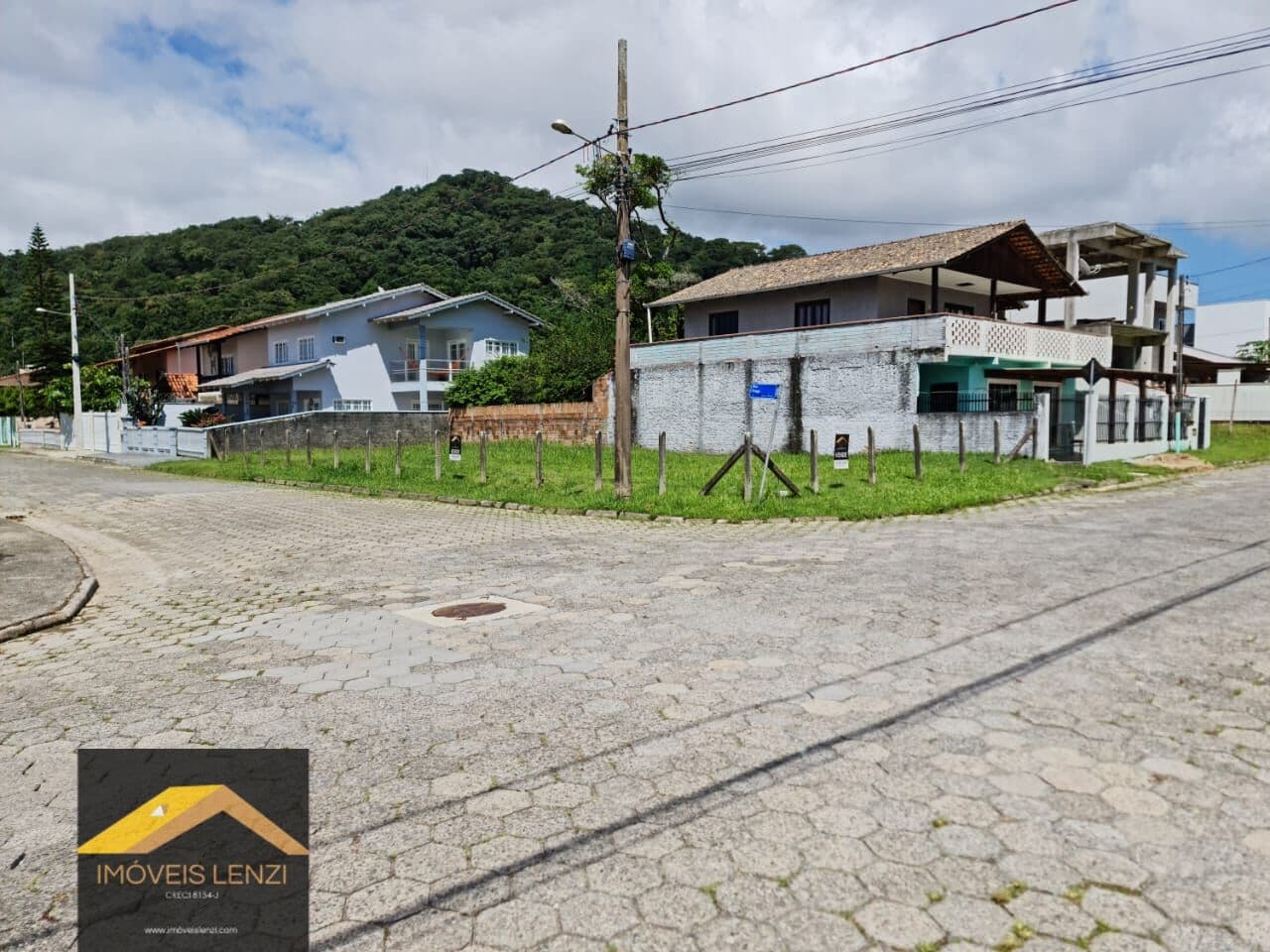 Terreno de esquina Praia Itaguaçu São Francisco do Sul.
