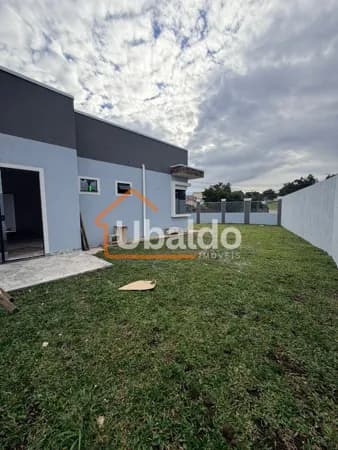 Casa em Araucária - Costeira