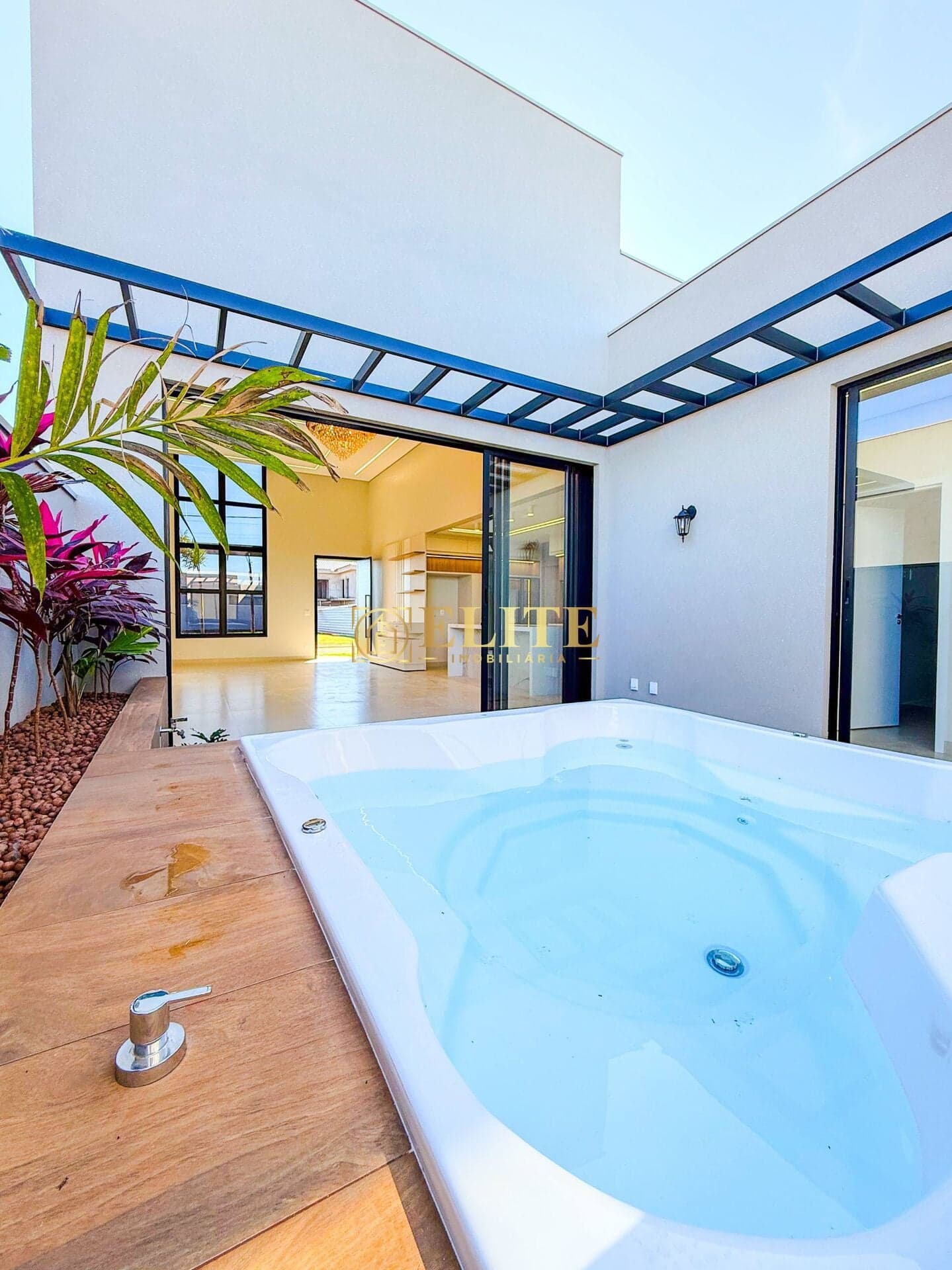 Casa Alto Padrão disponível para venda! Condomínio Eco Sul