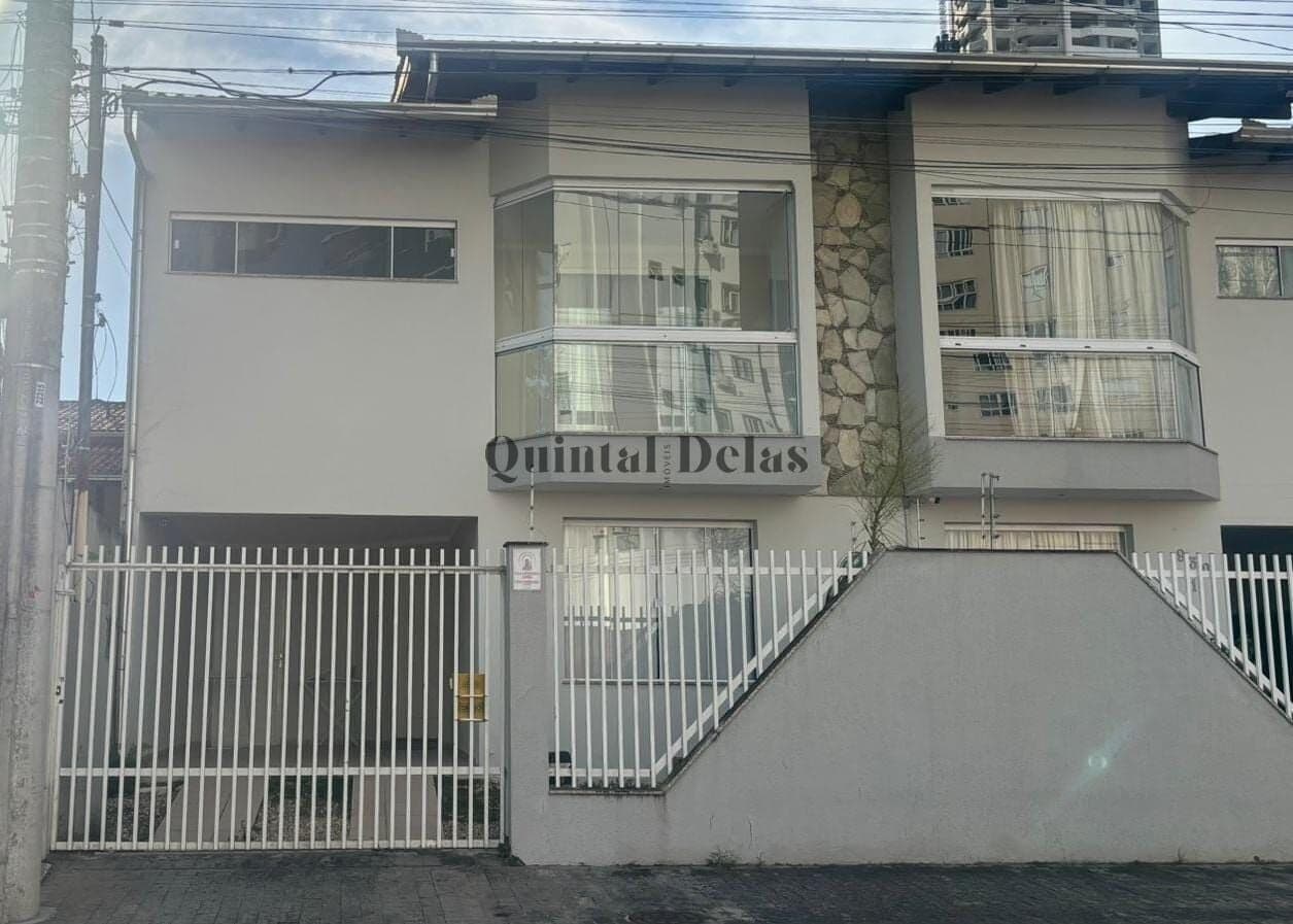 Casa Sobrado em Vila Operária, Itajaí/SC