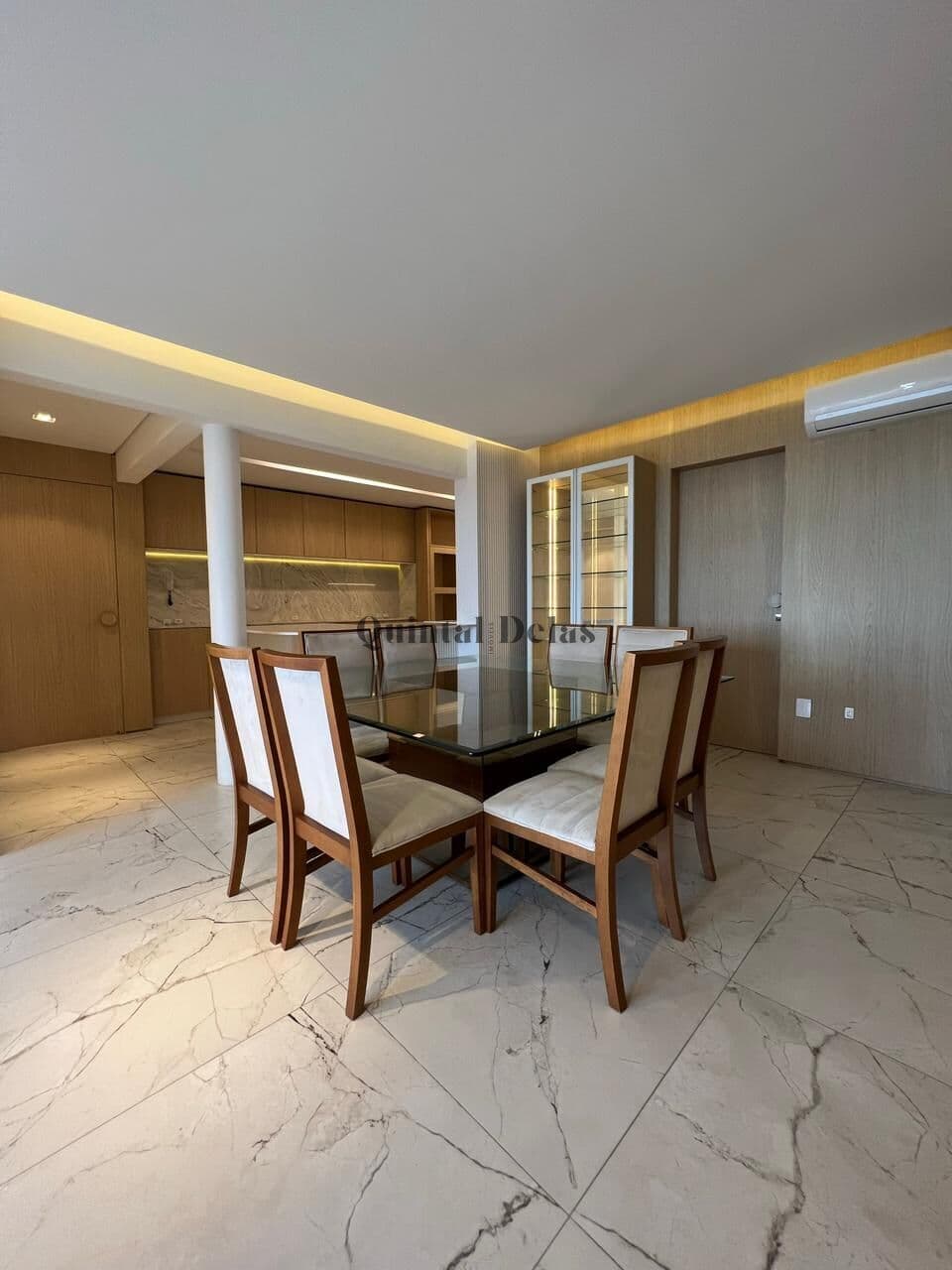 Apartamento com 141 m² - com vista mar