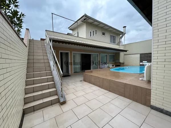 Casa em Itajaí - São Judas