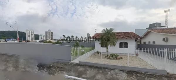 Casa em Itajaí - Dom Bosco
