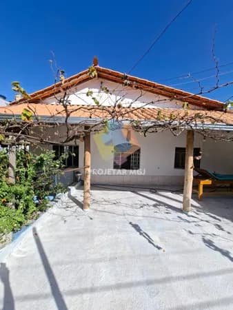 Casa à Venda no Bairro Cristina