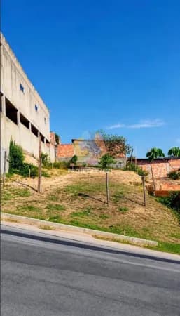 LOTE À VENDA – BAIRRO PADRE MIGUEL | SANTA LUZIA/MG
