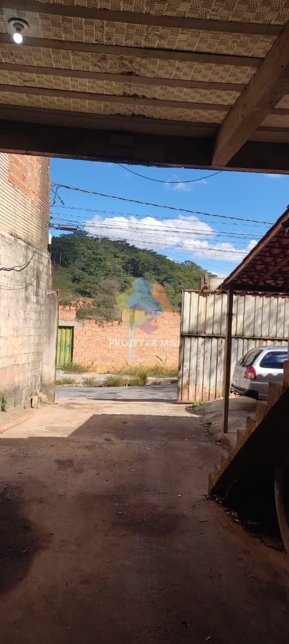 Casa à Venda – Bairro Monte Carlo