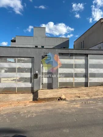 CASA DE ALTO PADRÃO À VENDA – BAIRRO LIBERDADE
