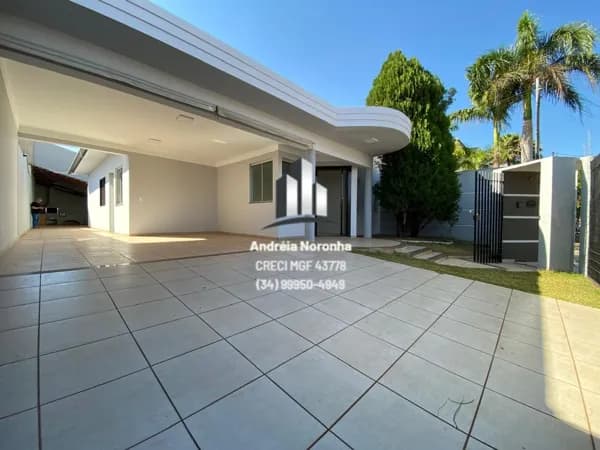 🏡 CASA 3 QUARTOS COM SUÍTE À VENDA NO BAIRRO GRAMADO 🏡