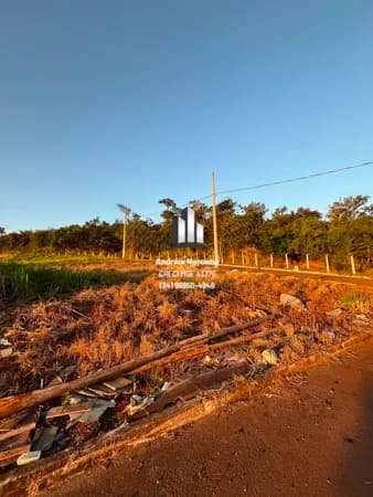 Lote de esquina 345,32 m² no bairro Afonso Queiroz