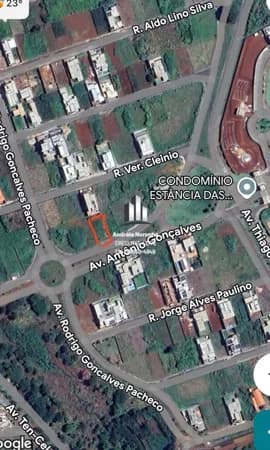 Lote na avenida do bairro Chácaras Caiçaras