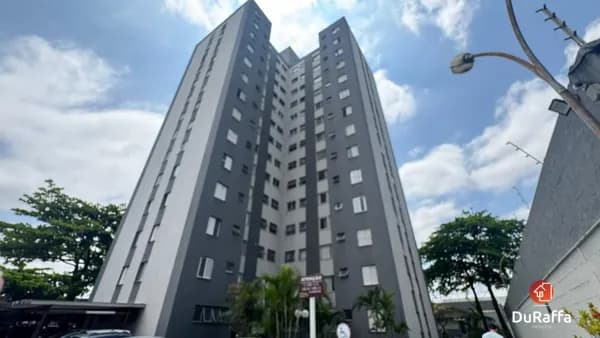 Apartamento - Condomínio Iguaré.