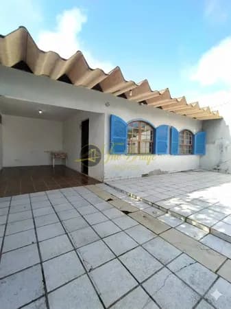 Casa Padrão Próximo a Praia